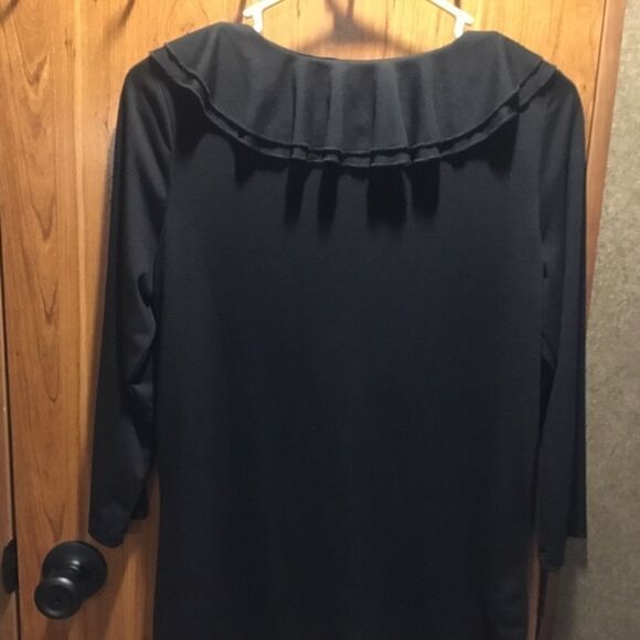 CHAPS  3/4 Sleeve Ruffled Top Sz. Small - Picture 5 of 10